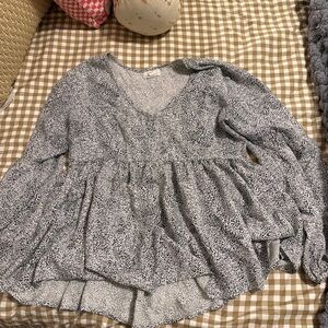 Women's Black and White Floral Top